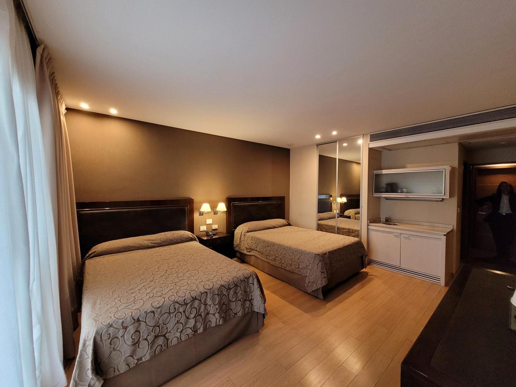 Hotel Plaza Colon  Ngoại thất bức ảnh